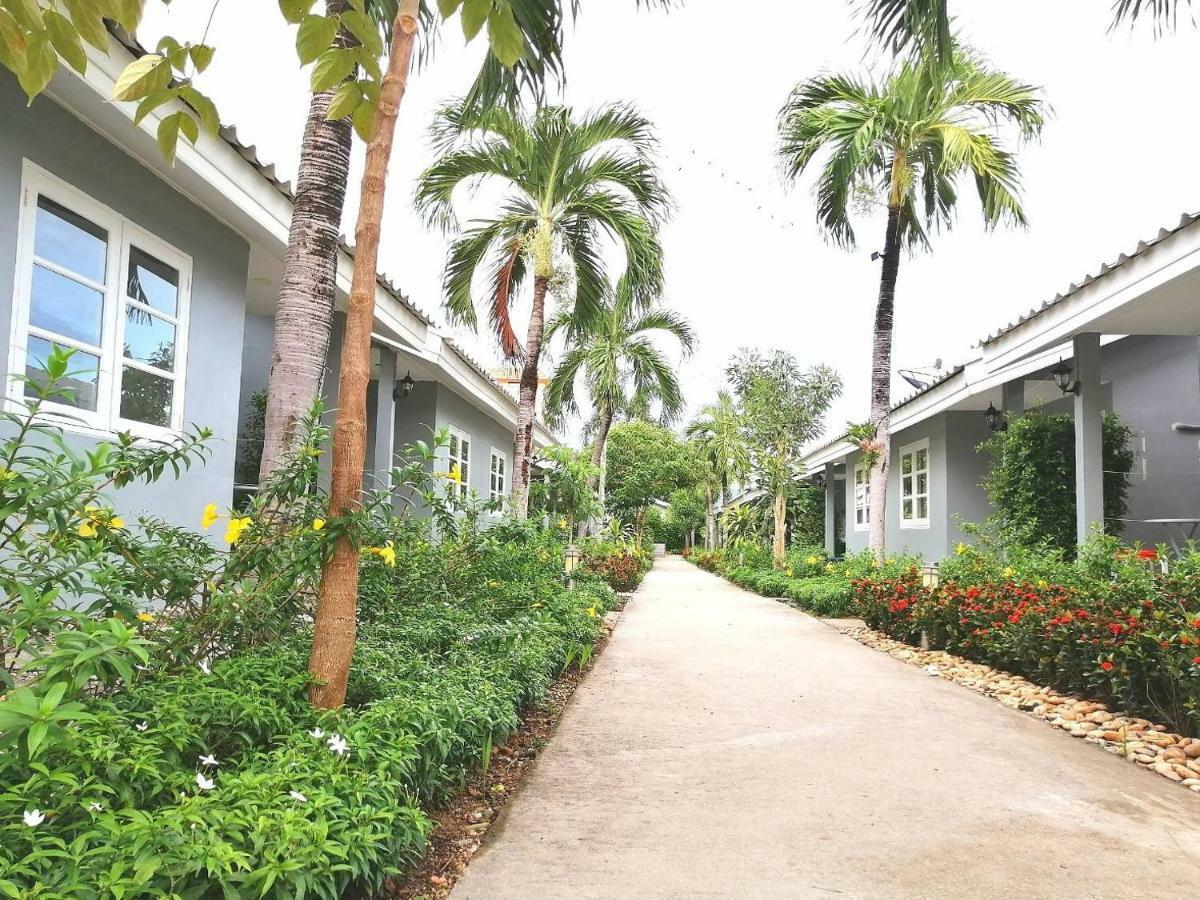 1715 House - White Rhino Hotel Rawai Exterior photo
